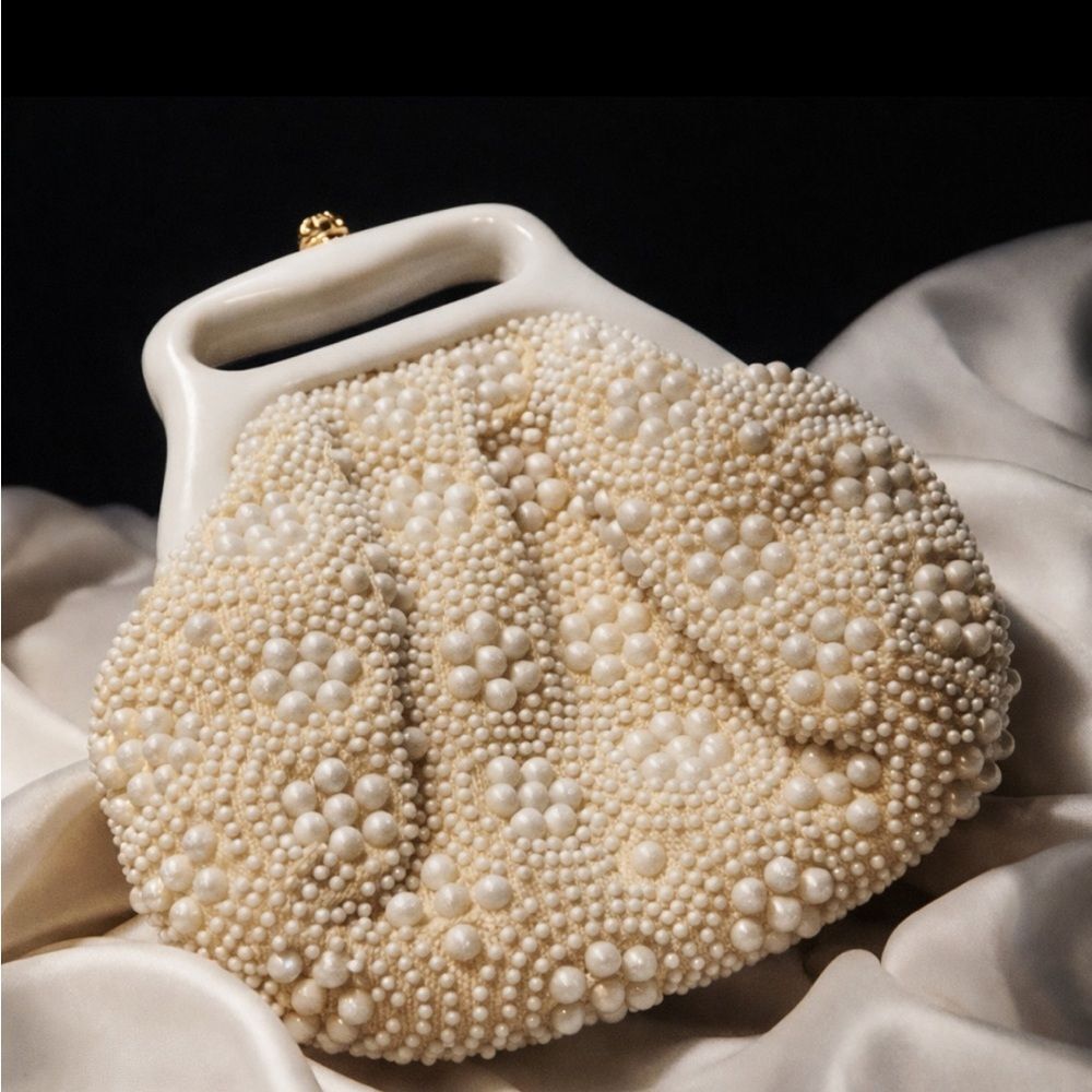 Vintage 1960s Elegant Beaded Cream Clutch with Gold Clasp